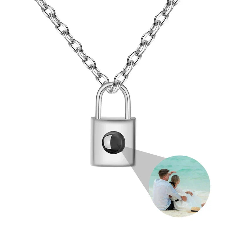 Personalized Heart Photo Projection Necklace with 100 Languages