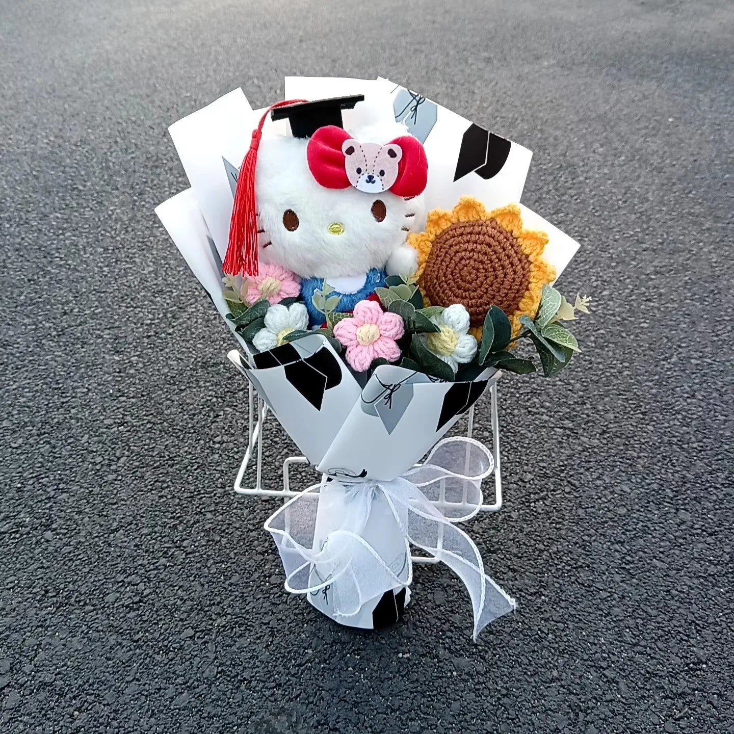 Cute Cat Plush Bouquet with Rose