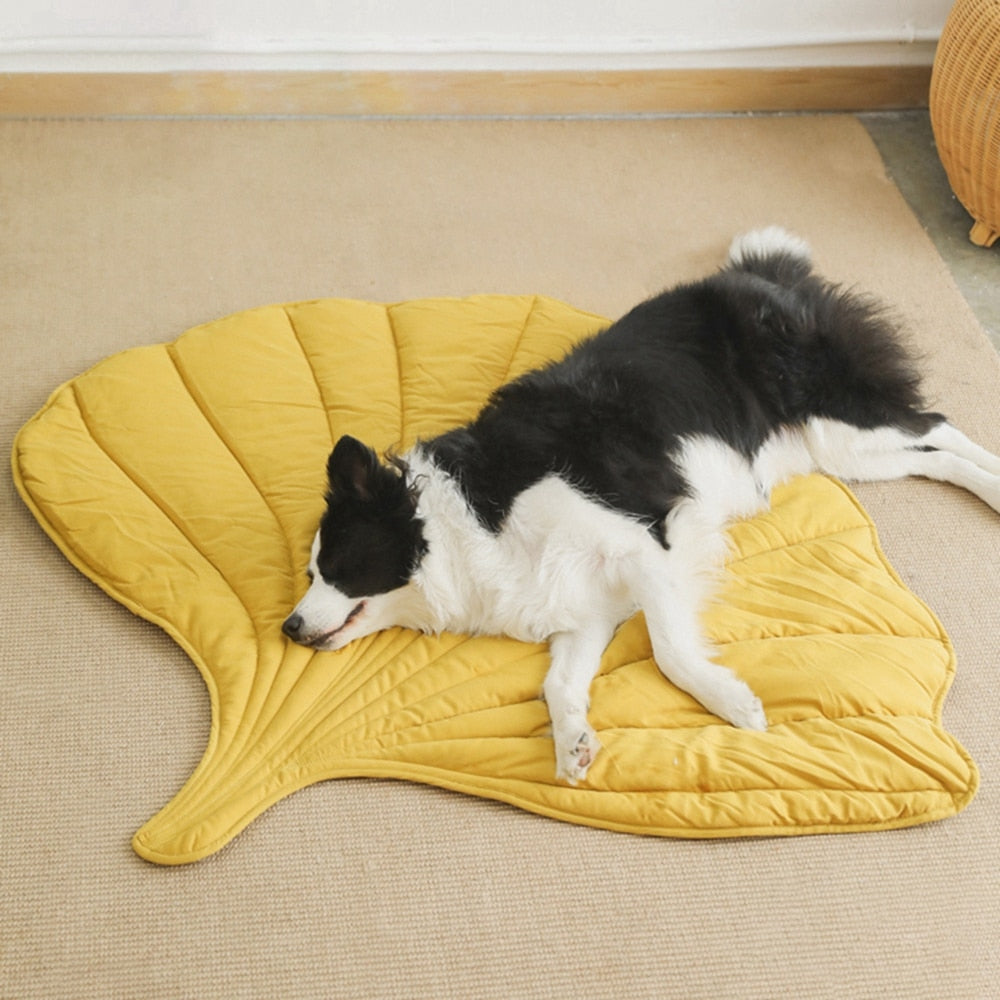 Leafy Pet Blanket