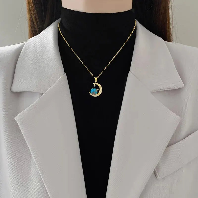 Titanium Steel Star Pendant Necklace in Gold Tone