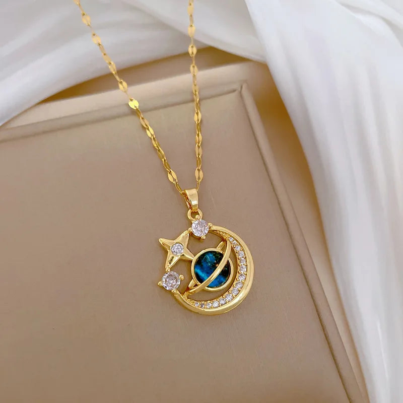 Titanium Steel Star Pendant Necklace in Gold Tone