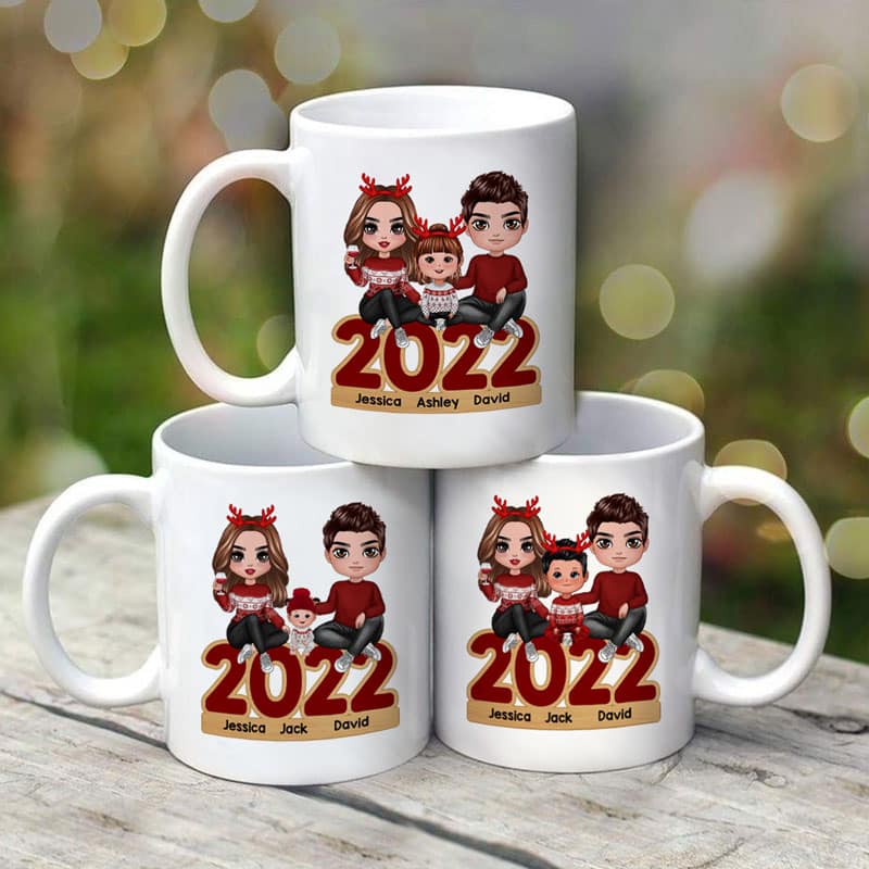 Family Sitting 2022 Christmas Personalized Mug