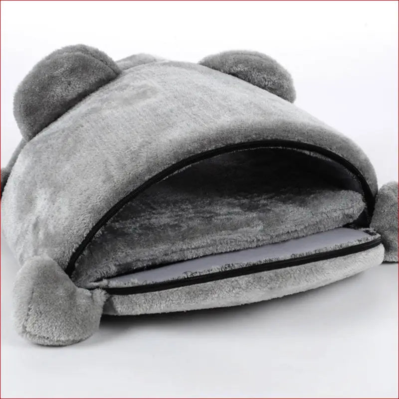 Windproof Warm Cartoon Pet Kennels | Cozy Shelter for Pets